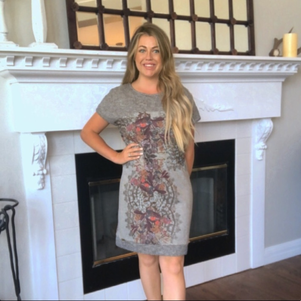 MisMash Gray Floral Print Sweater Dress Sz M